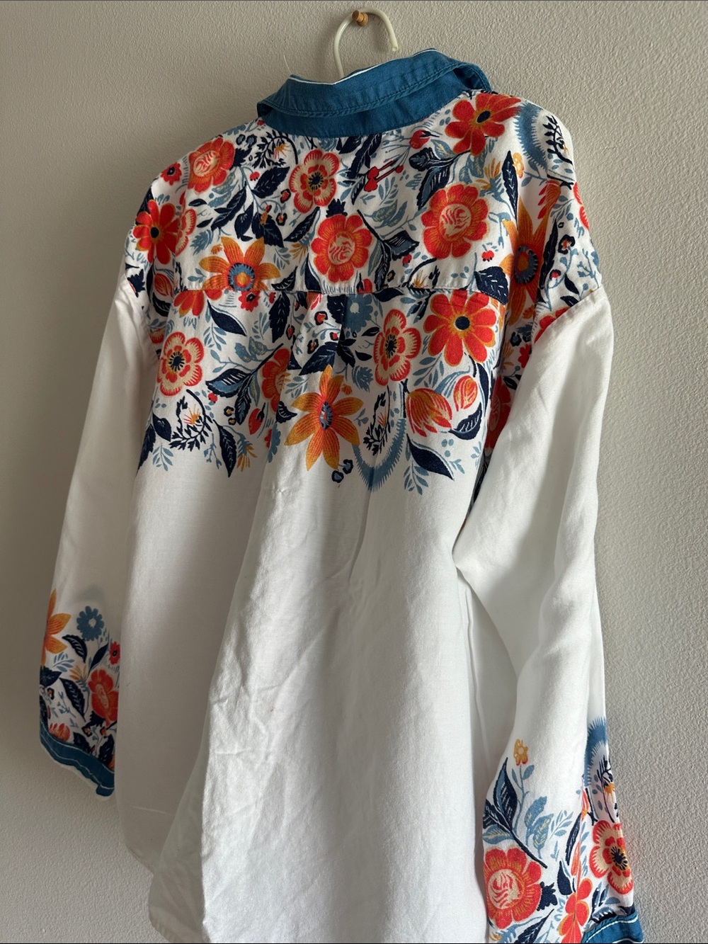 Anthropologie White With Teal Blue And Orange Floral Design Shirt - Picture 14 of 15